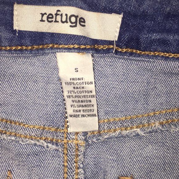 Denim ripped skirt 🥰 - Picture 3 of 4